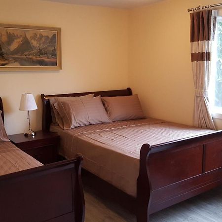Richmond Vancouver Airport Comfy Home Exteriör bild