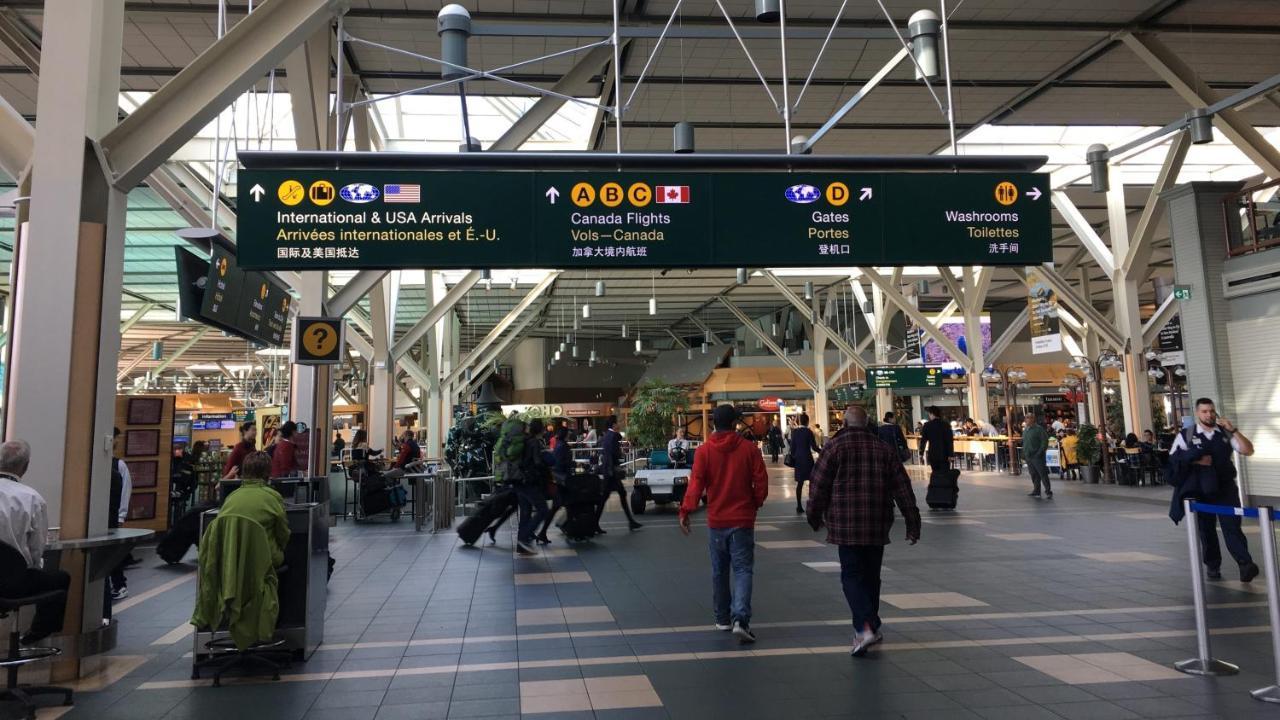 Richmond Vancouver Airport Comfy Home Exteriör bild