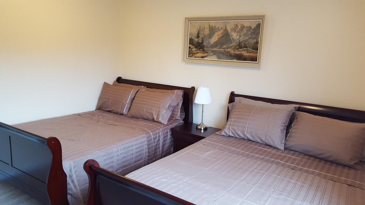 Richmond Vancouver Airport Comfy Home Exteriör bild