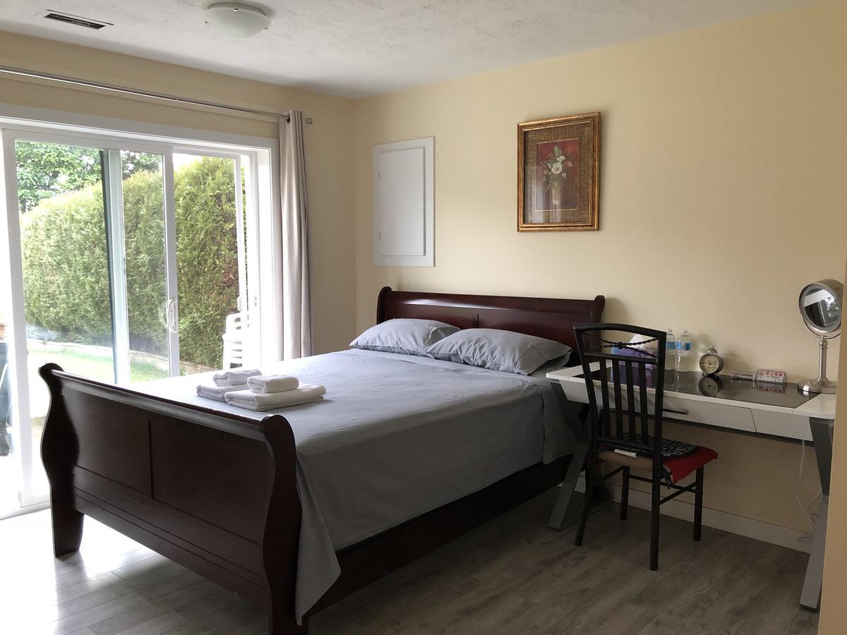 Richmond Vancouver Airport Comfy Home Exteriör bild
